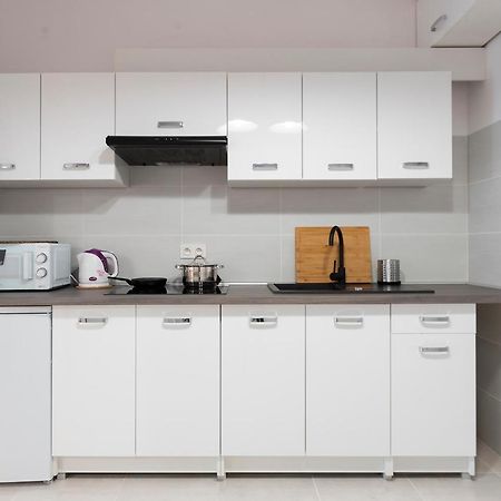 Luxury In City -3- Studio Bright & Secure Free Parking 罗兹 外观 照片