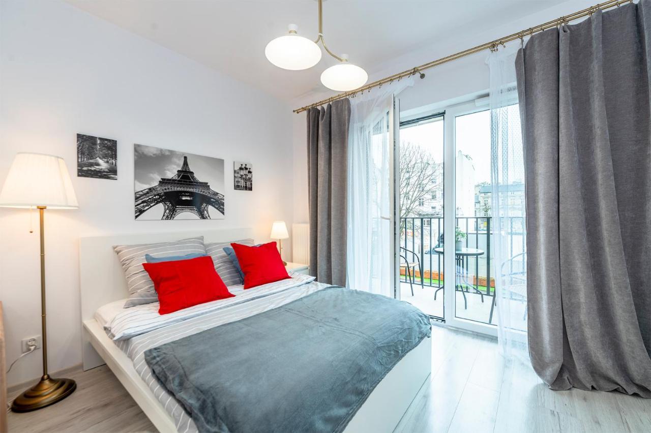 Luxury In City -3- Studio Bright & Secure Free Parking 罗兹 外观 照片
