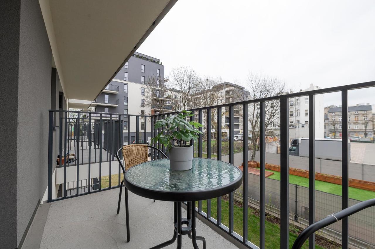 Luxury In City -3- Studio Bright & Secure Free Parking 罗兹 外观 照片